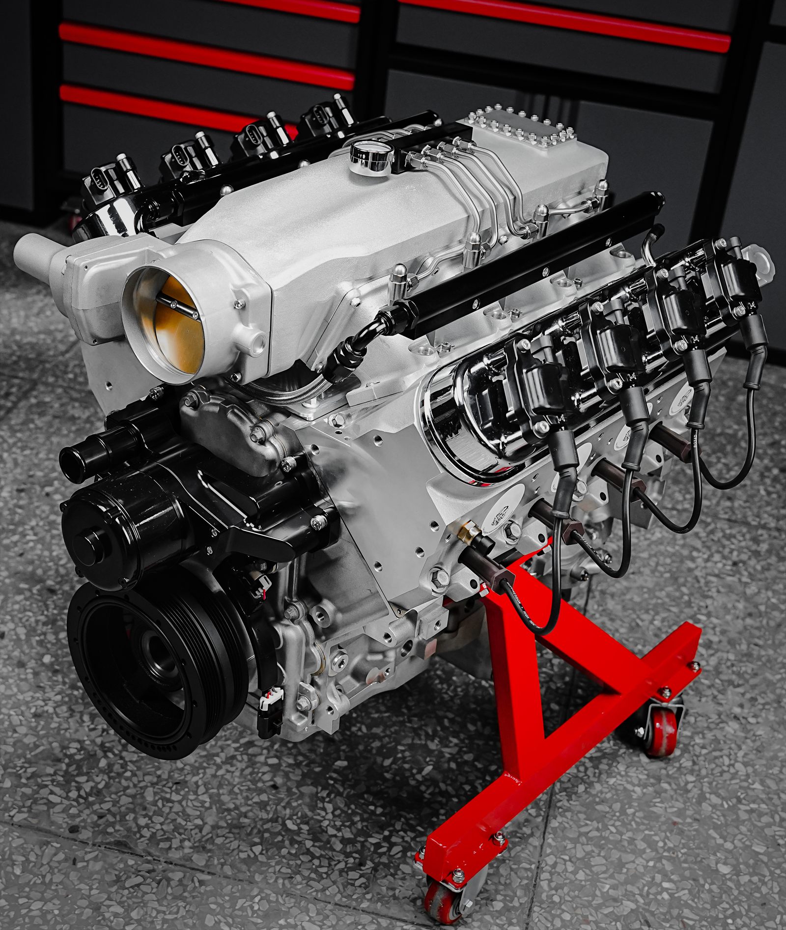 Complete V8 engine program visual