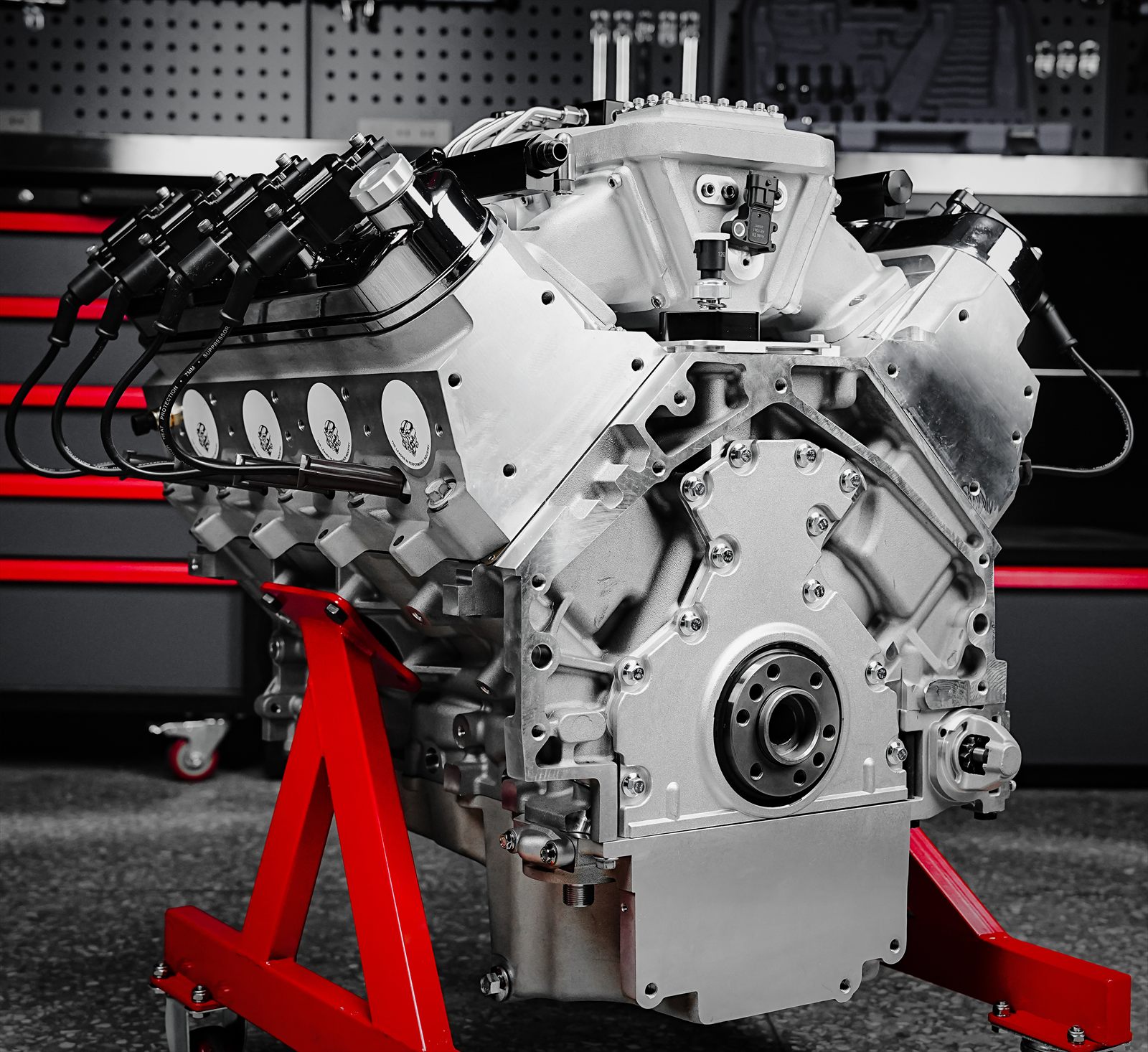 Complete V8 engine rear and block detail